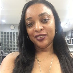 Meet your Posher, Roselina